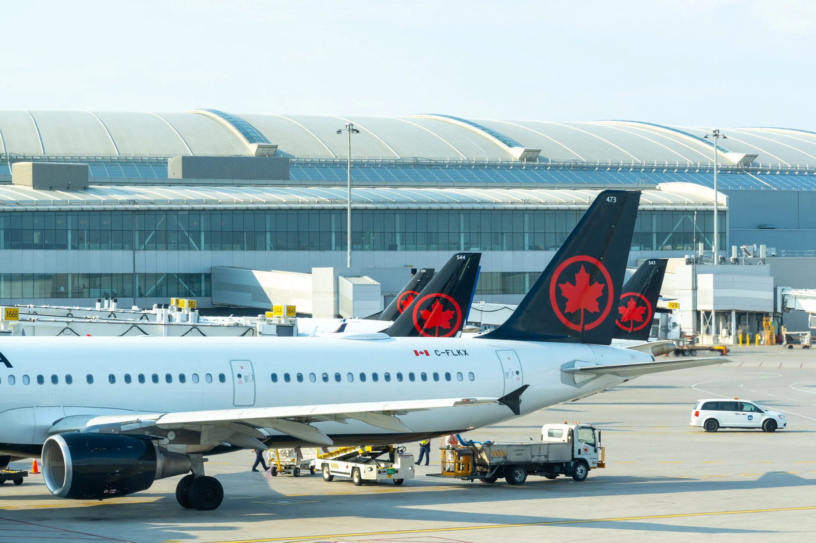 Air Canada sells 25% Aeroplan stake for CA$2.5bn