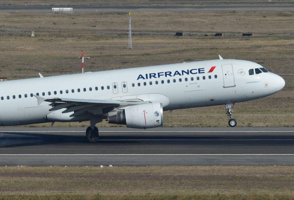 A320 crew’s detection of violent convective cell too late for evasive action