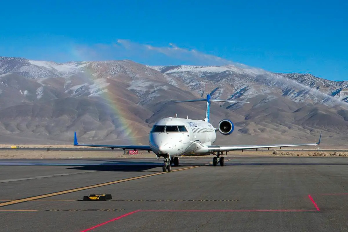 United to Resume Western U.S. Route