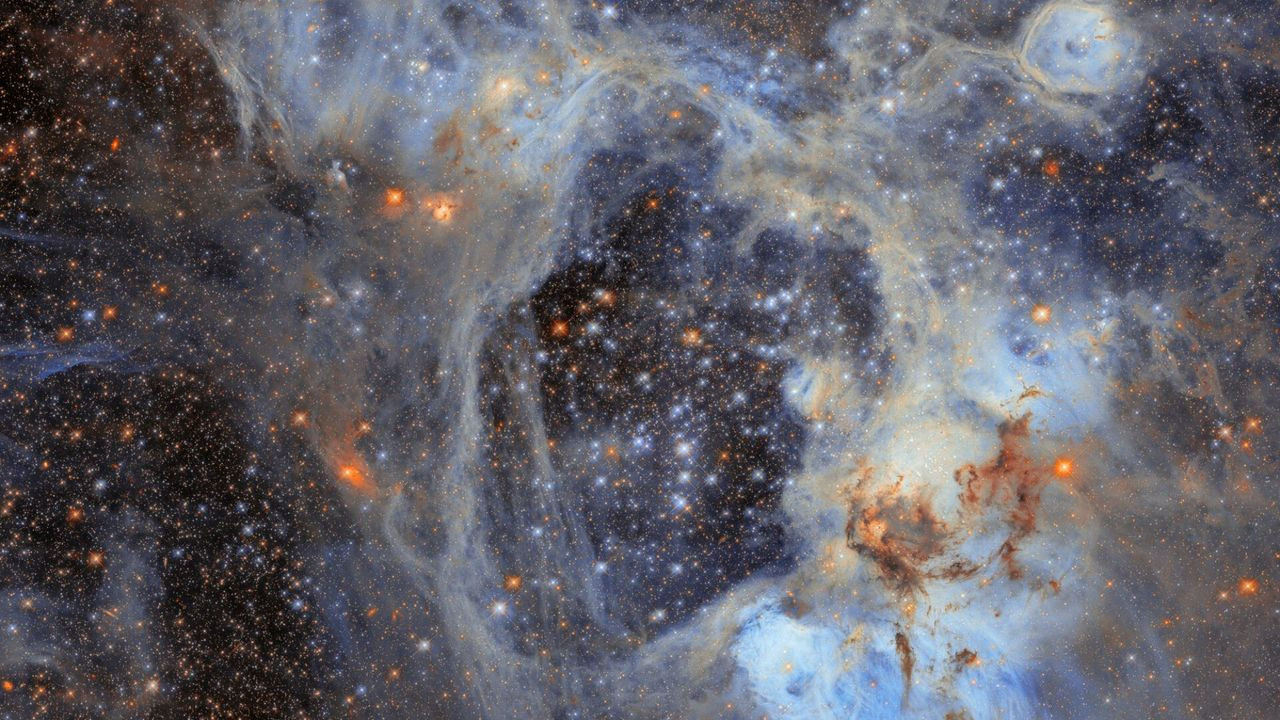 Hubble Telescope sees spectacular 'superbubble' | Space photo of the day for Sept. 4, 2026