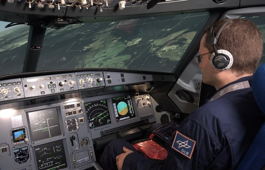 Simulations validate concept to enable idle-thrust approaches to busy airports