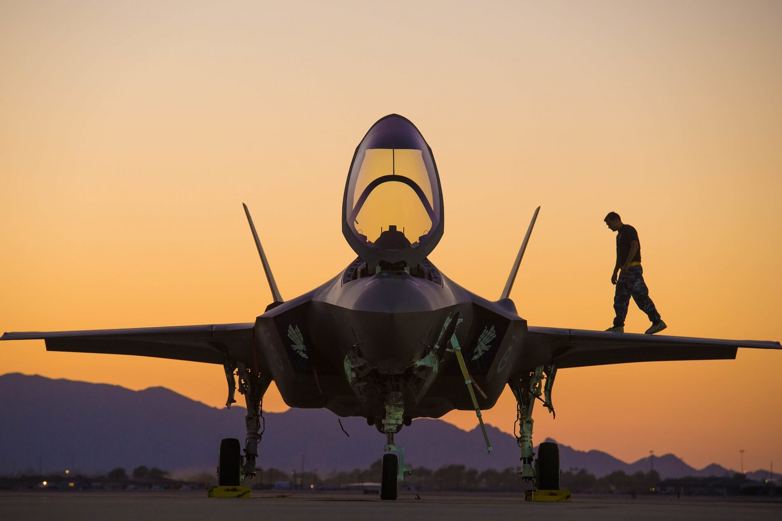 Mystery drones repeatedly breach airspace over Australian F-35 base