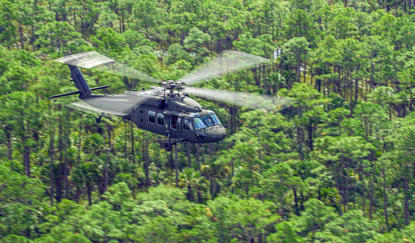 Sikorsky taps ČLS for EU Black Hawk parts hub