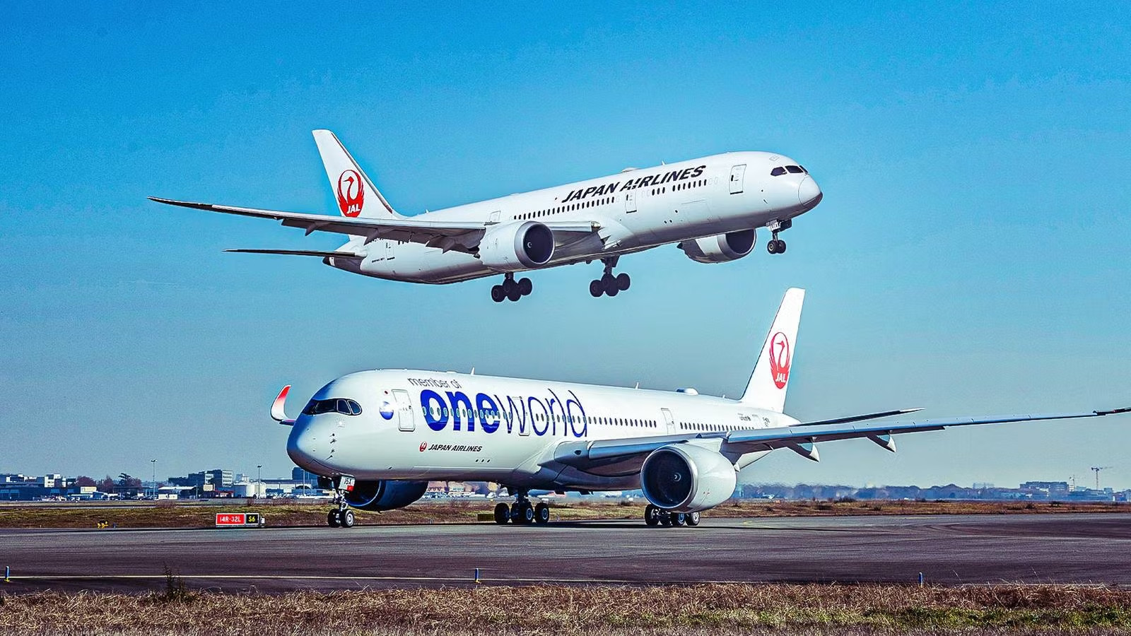 Airbus A350 Vs. Boeing 787 Dreamliner: Which Has The Quieter Cabin?
