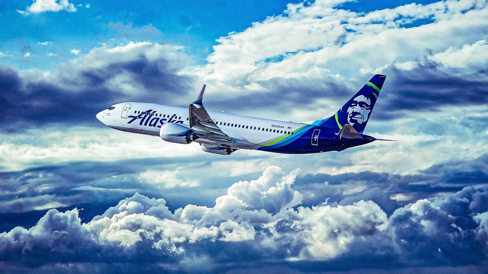 How Alaska Airlines Quietly Closed The Pilot Pay Gap With The Big 3 Legacy Carriers