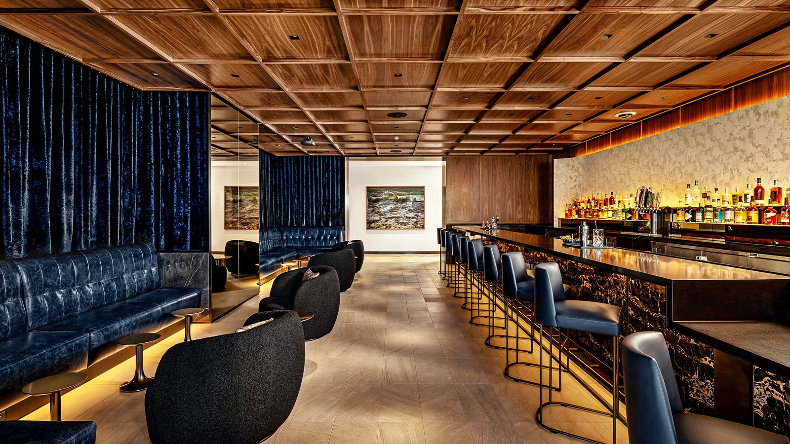 Why United Airlines' 66 Incoming Boeing 787-9s Are Breaking The Polaris Lounge Network