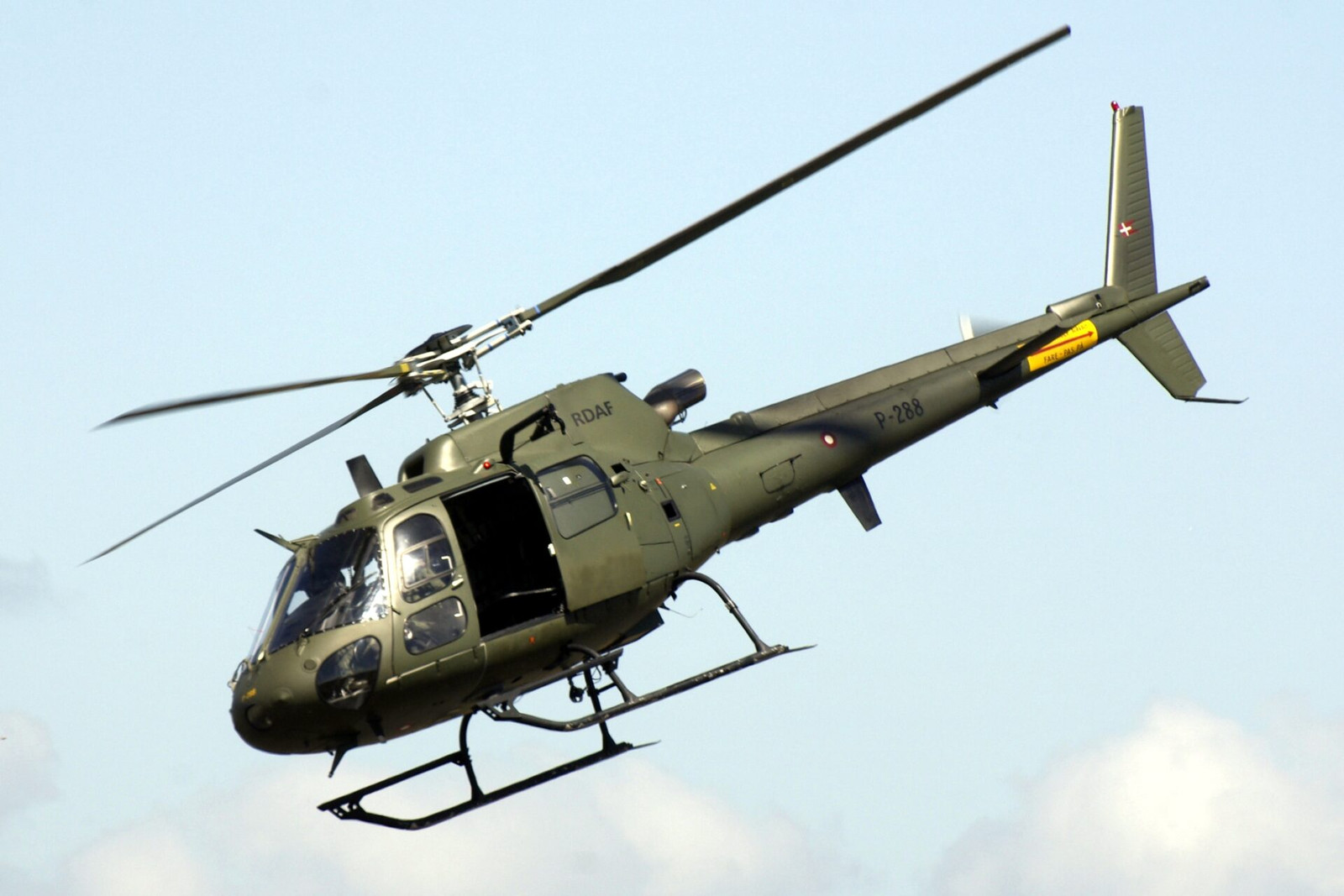 Russian frigate fires flares at Danish Fennec helicopter in Baltic Sea