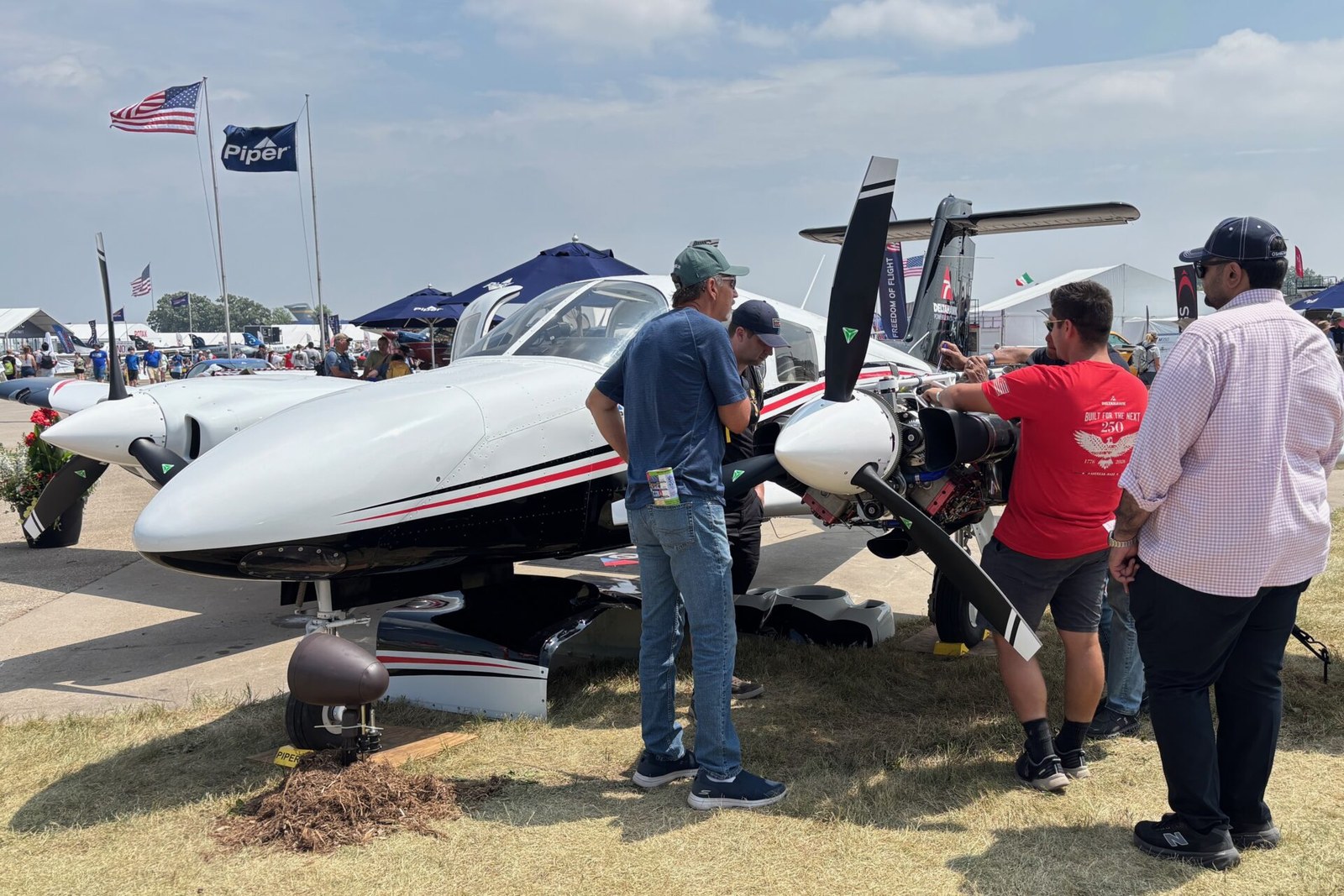 Piper brings DeltaHawk-powered Seminole DX prototype to AirVenture