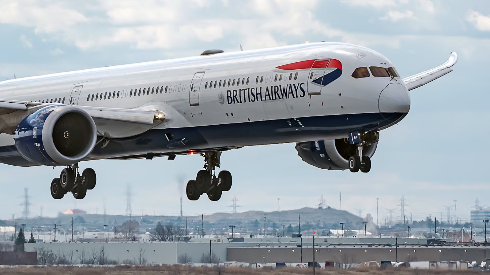 Oops: British Airways Boeing 787 Emergency Slide Inflates Onto Catering Truck In Montreal