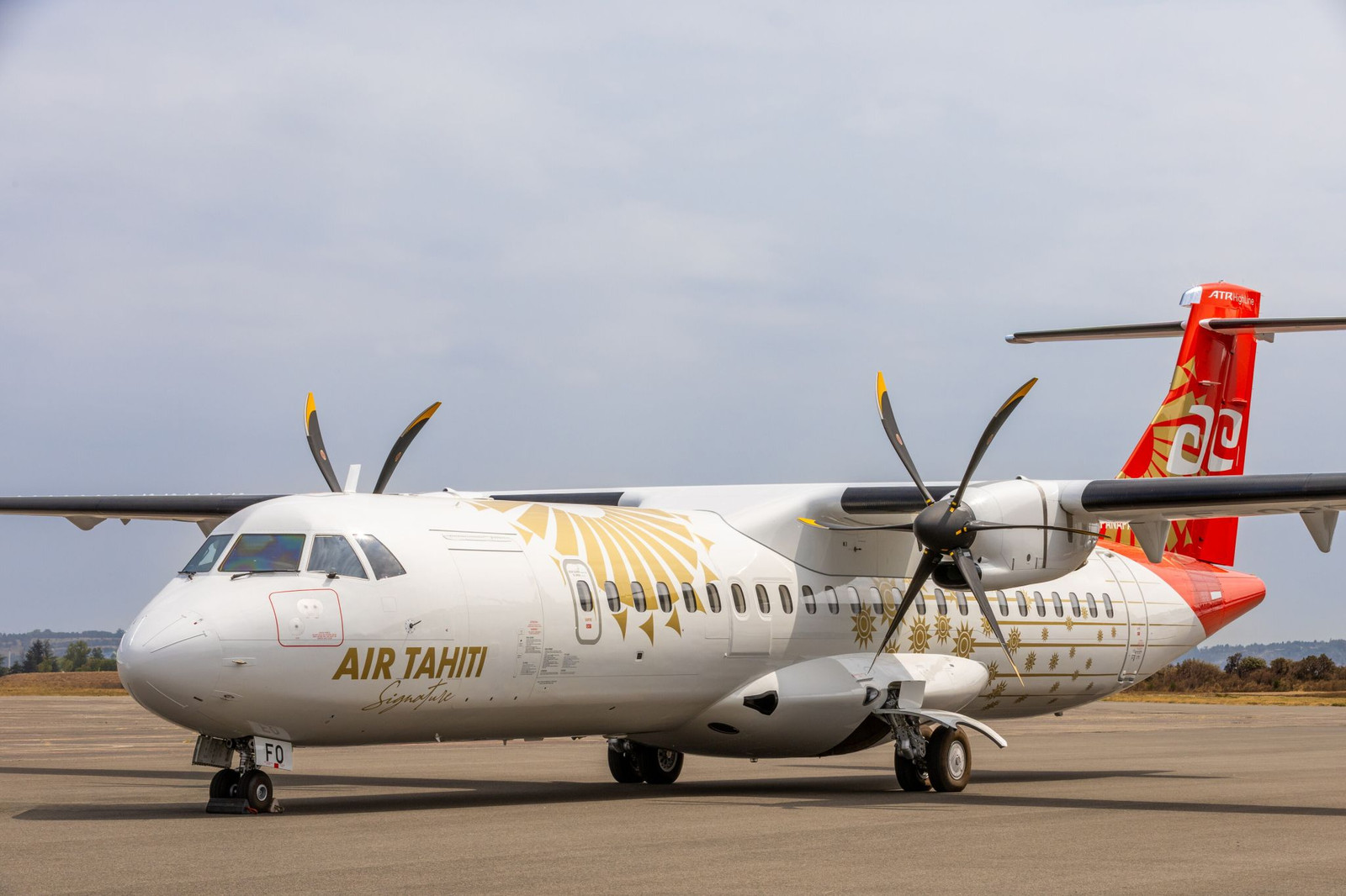 Air Tahiti receives first all-business-class ATR 72