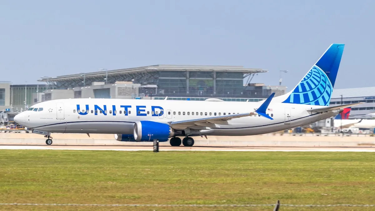 United Adds Routes From Texas