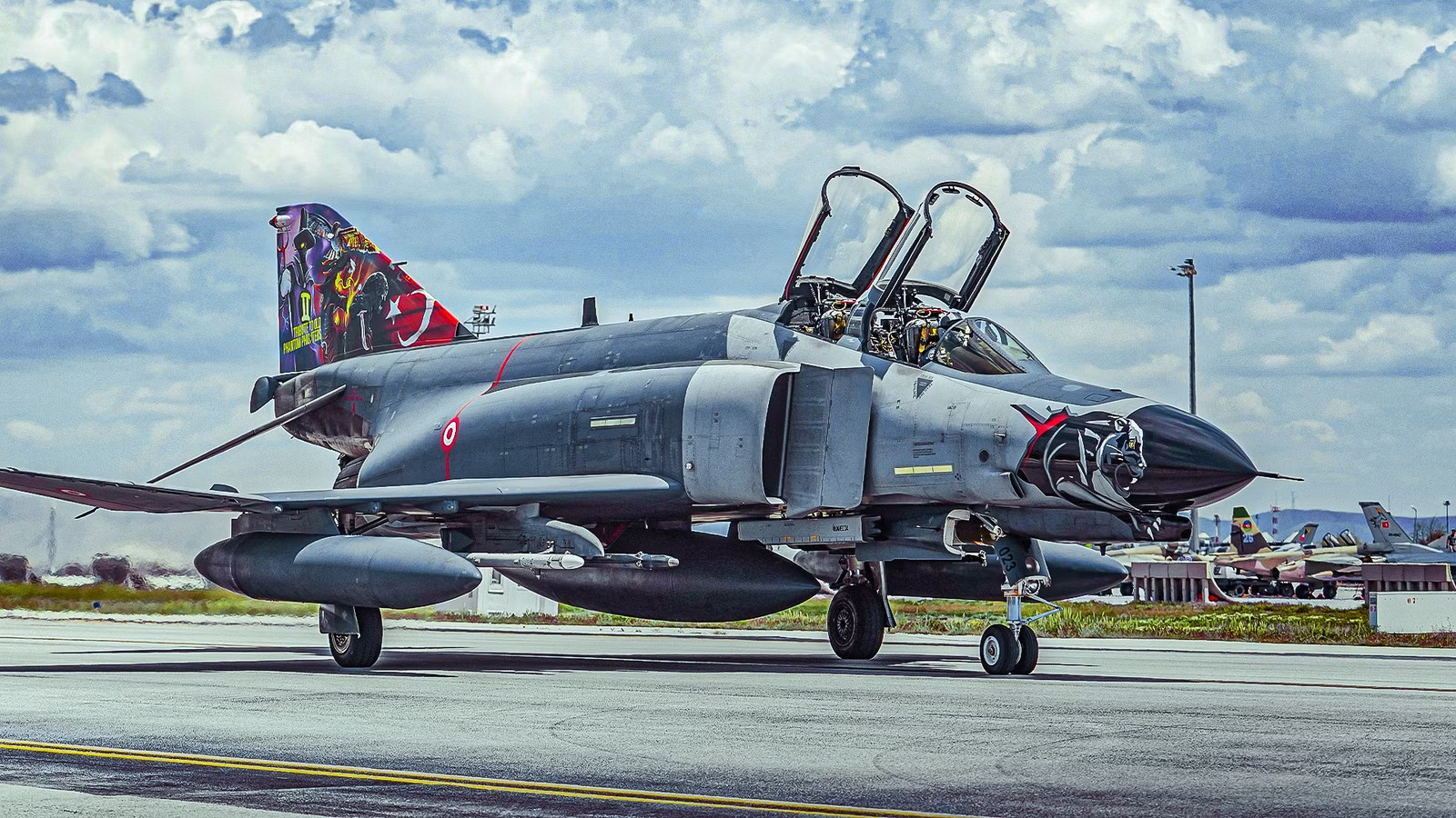 How Fast Can The F-4 Phantom Fly?