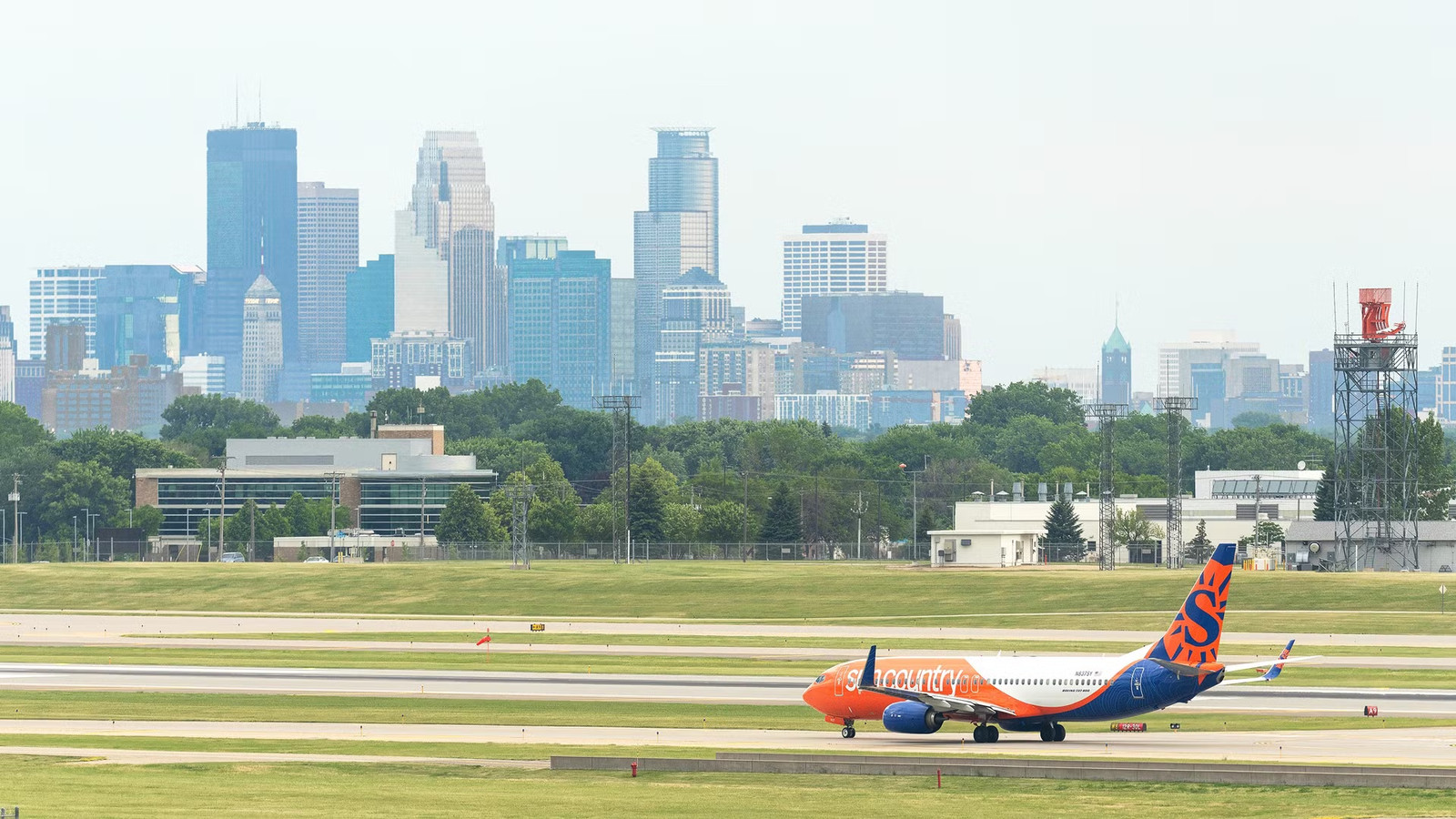 Sun Country Airlines’ Minneapolis Cutbacks Sparks Worry Over Higher Airfares