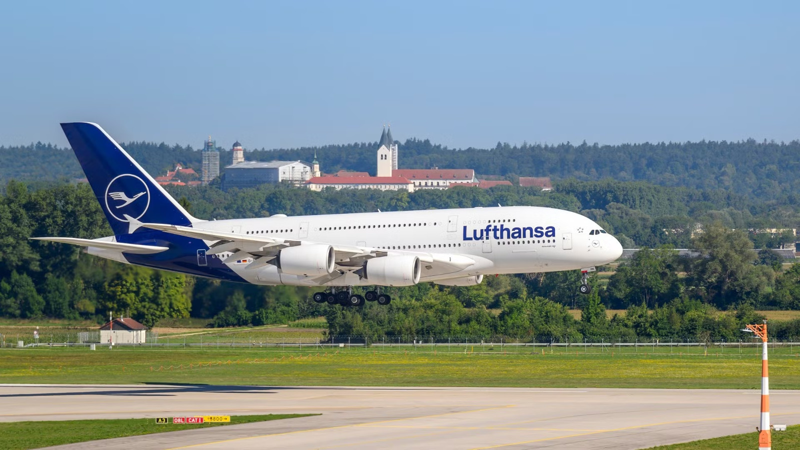 Lufthansa Slashes Airbus A380 Flights On These 2 Major US Routes: See Changes Now