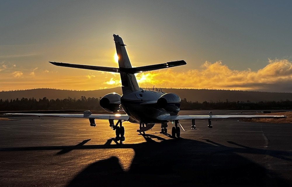 Falcon 20 research jet used to measure emission plume of sub-orbital launch vehicle
