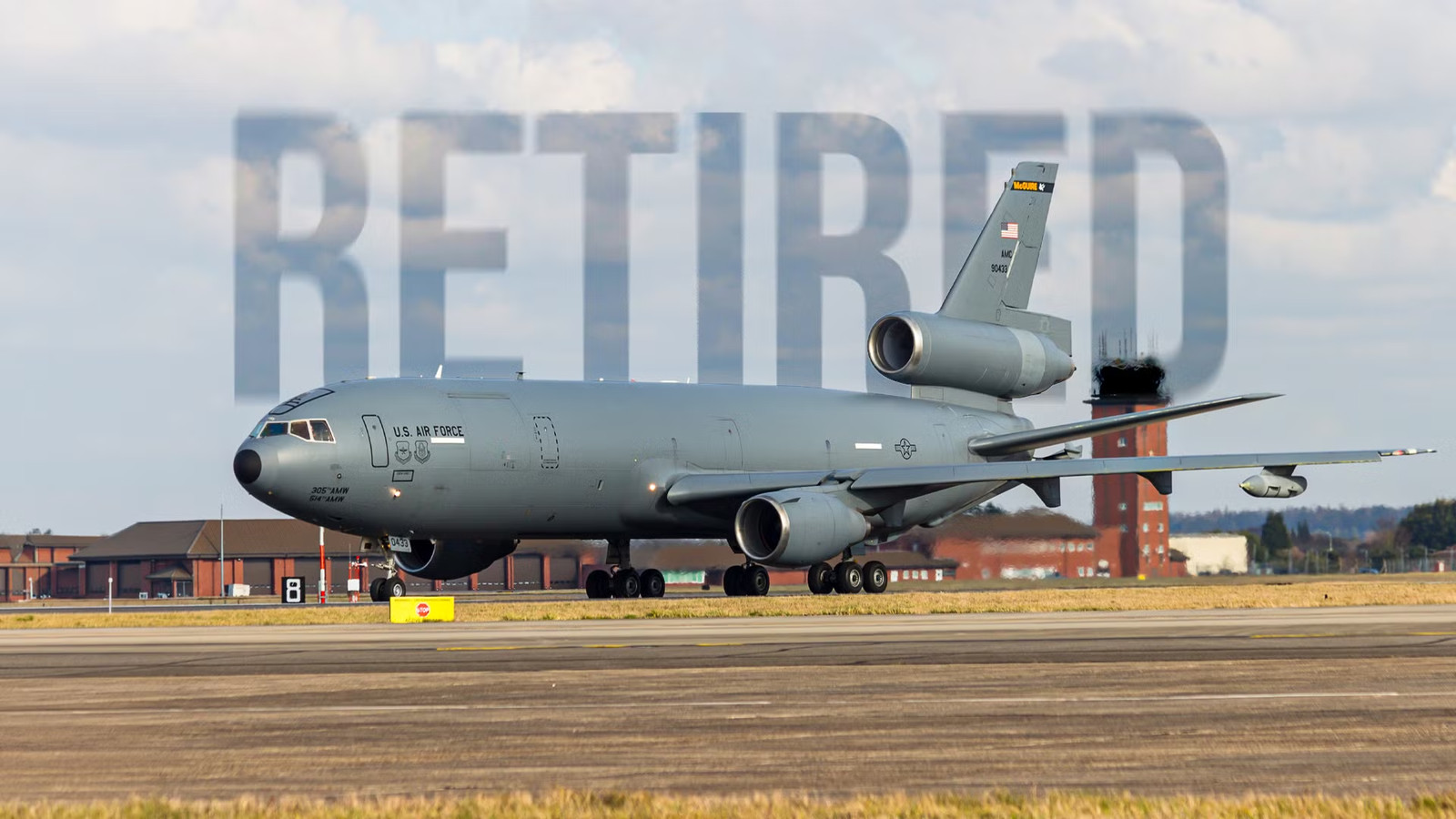 The US Air Force Retired Its Most Capable Tanker & Replaced It With A Downgrade