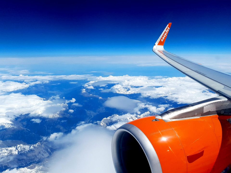 EasyJet and Apollo push back deadline for sending acquisition details to shareholders