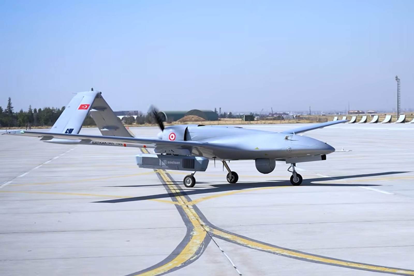 Bayraktar TB2 drones team up to find and jam radars in ASELSAN trial