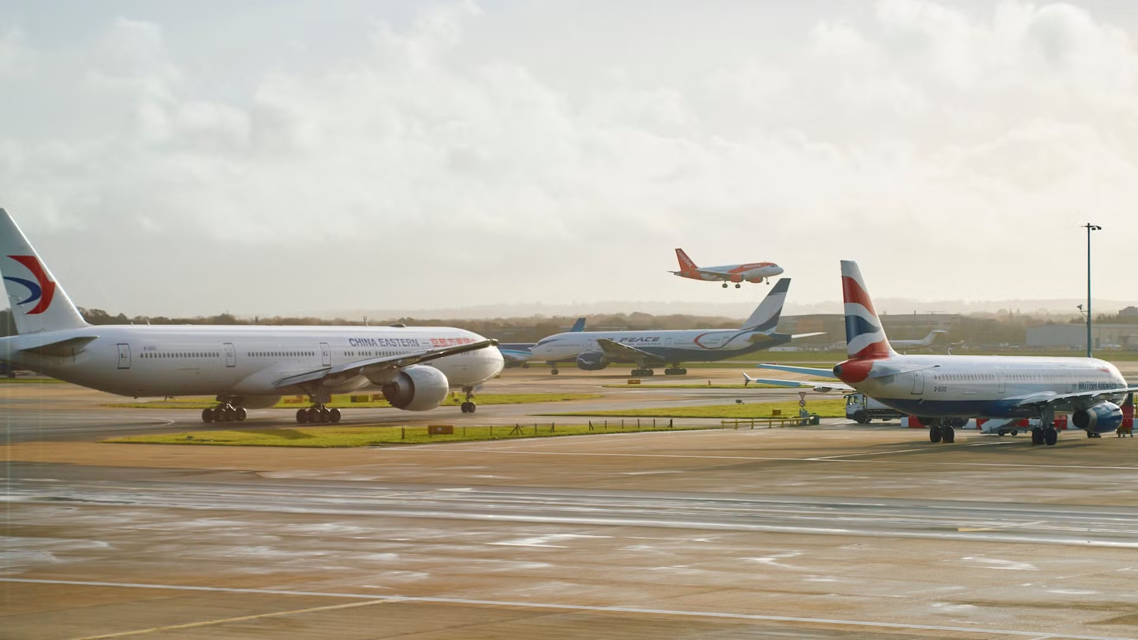 London Gatwick Airport To Proceed With 2nd Runway Project After Legal Challenge Rejected