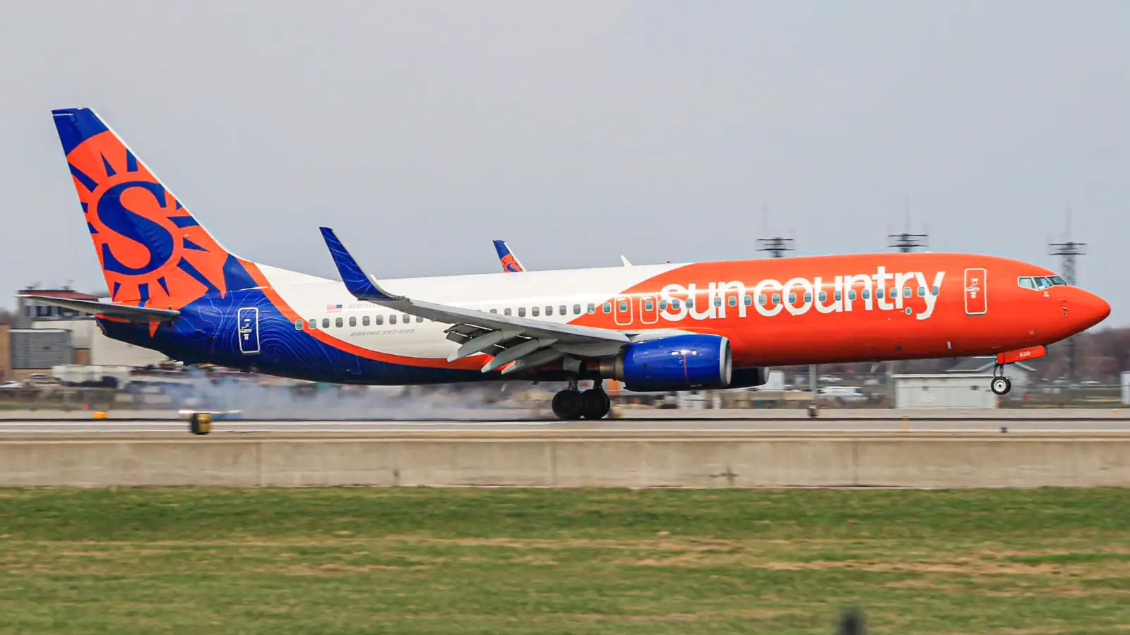 Sun Country, ALPA Trade Lawsuits Over Instructor Pilot Pay