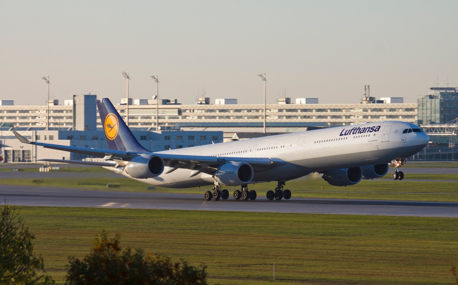 Lufthansa Retires A340-600