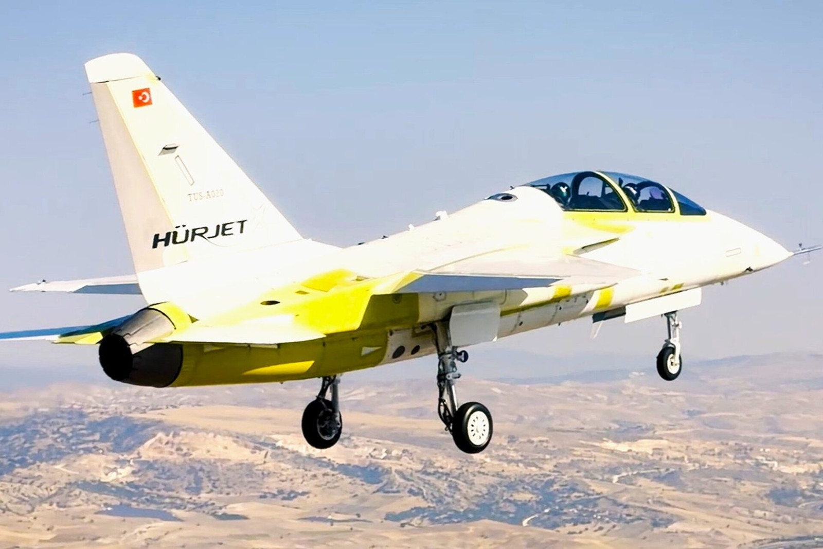 Turkey’s supersonic Hürjet completes maiden flight: video