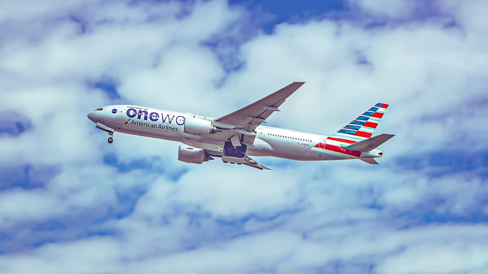 No More Flagship? American Airlines Cuts Upgrade Eligibility For Elite Fliers On Some Flights