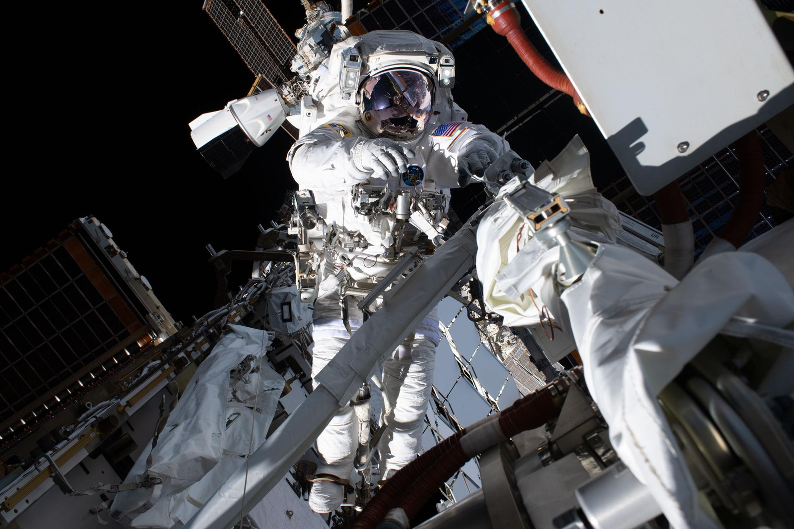 NASA to Host News Conference Previewing US Spacewalks 100, 101