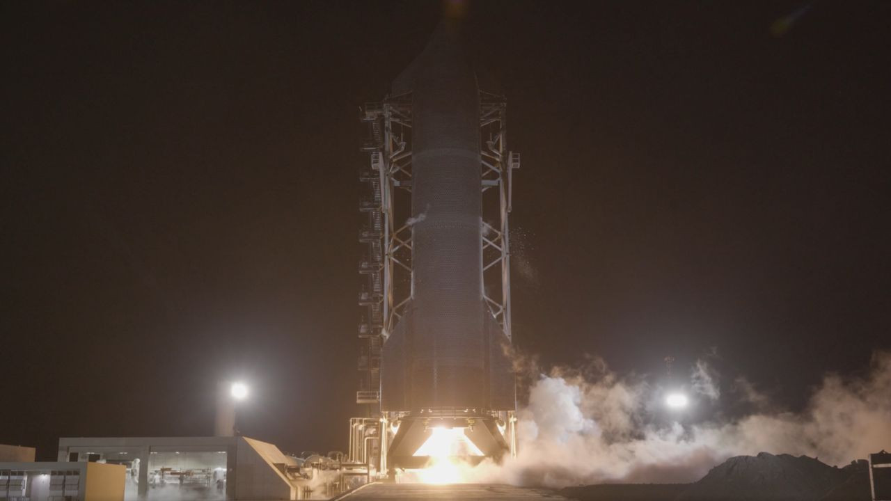 SpaceX fires up Starship ahead of megarocket’s 1st orbital flight (video)