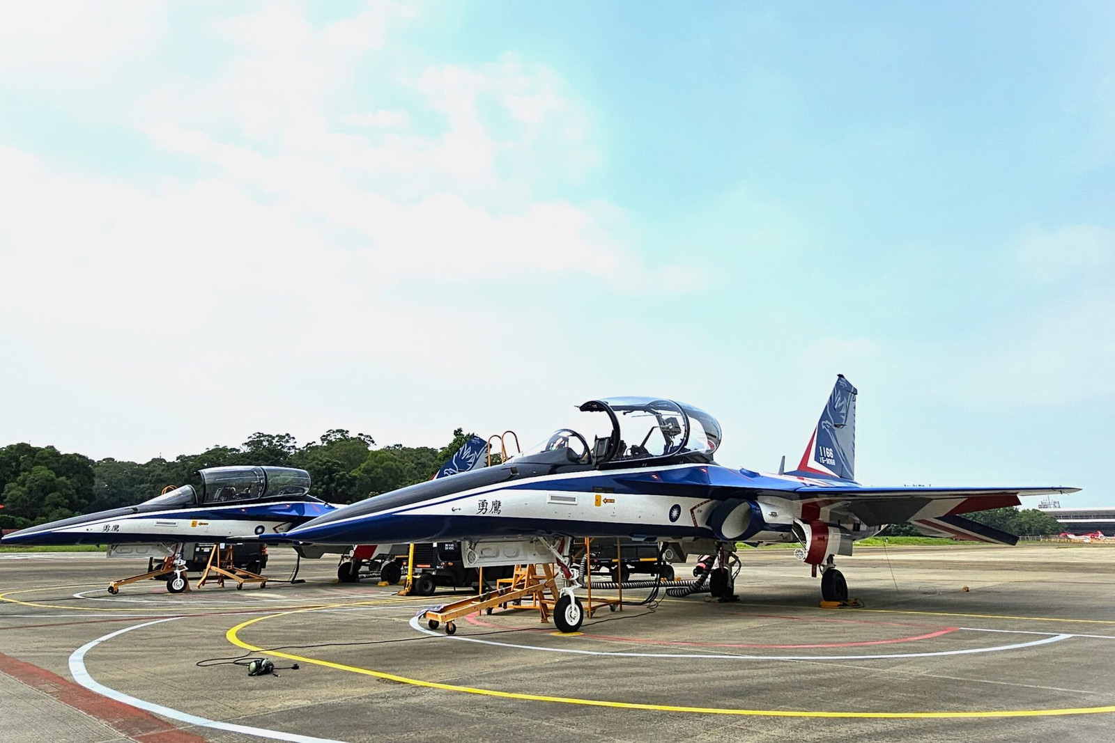 Taiwan completes T-5 Brave Eagle production with final two deliveries