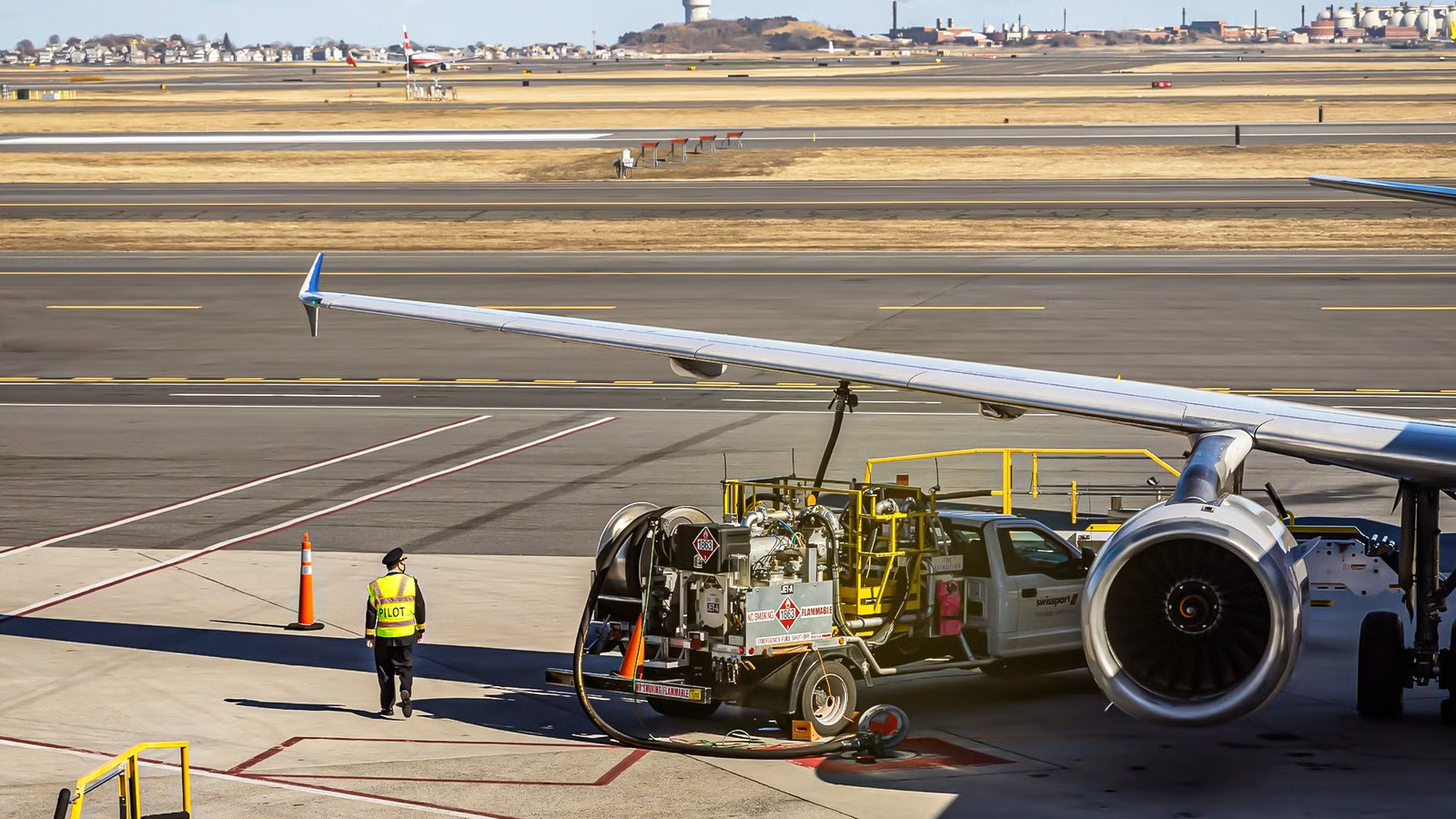 Do Airlines Really Decide Exactly How Much Fuel To Load On Every Flight?