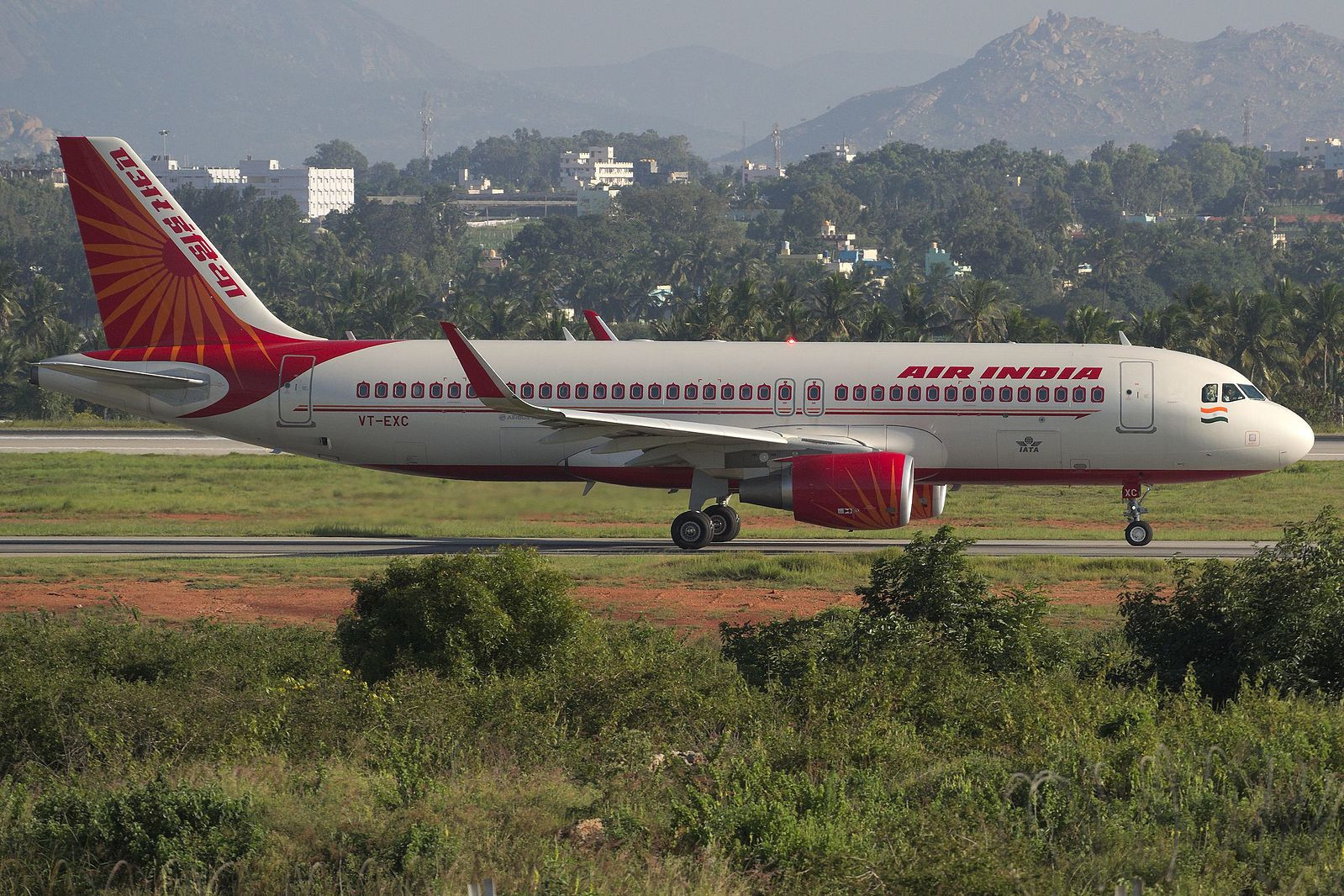 Report: Air India A320 Briefly Lost Flight Controls