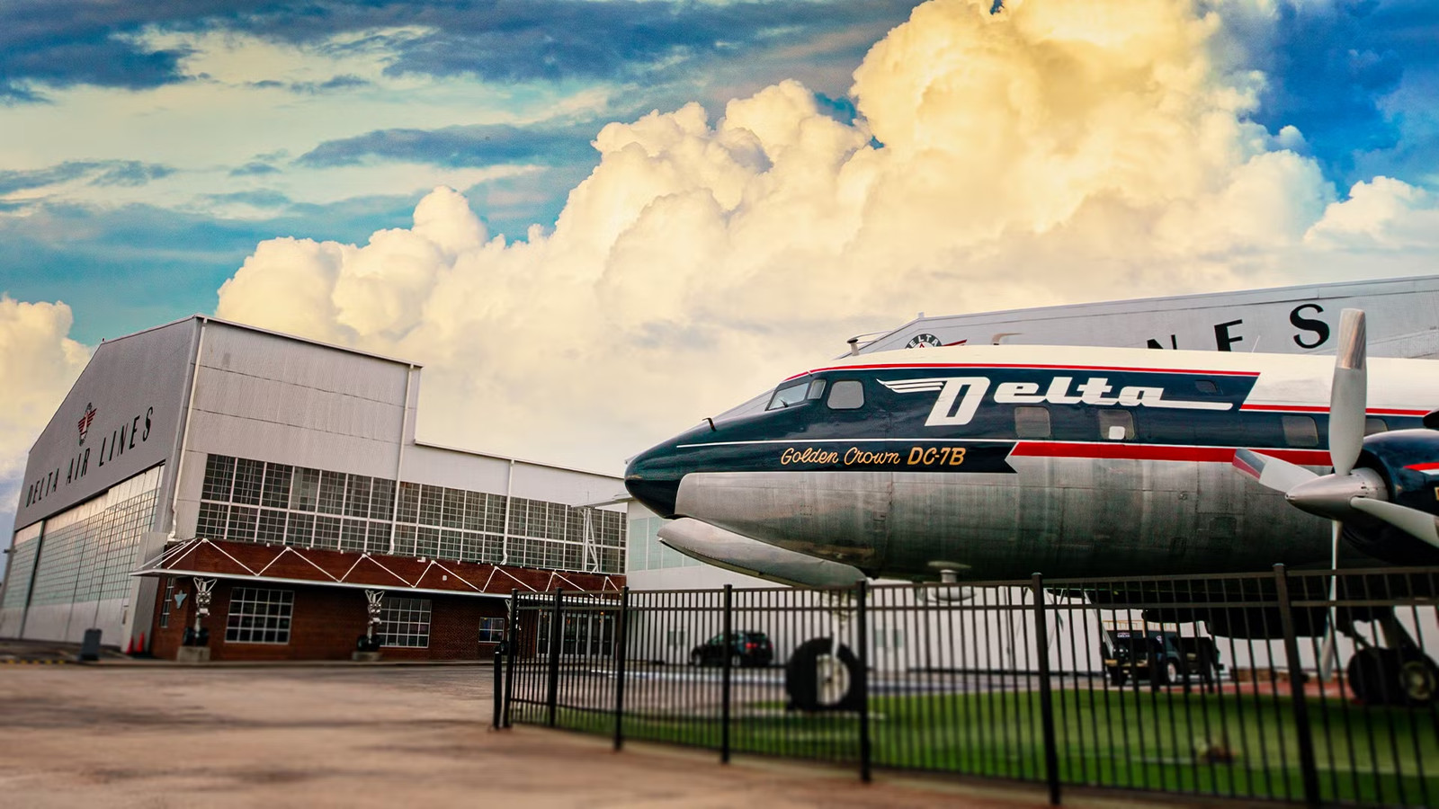 5 Airliners That Defined Delta Air Lines' Century-Long History