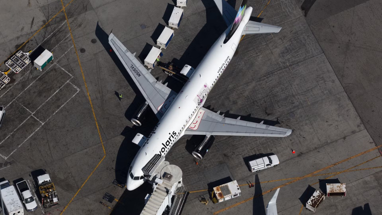 28-Year-Old Volaris Passenger Found Dead In Seat After Flight Lands In Chiapas