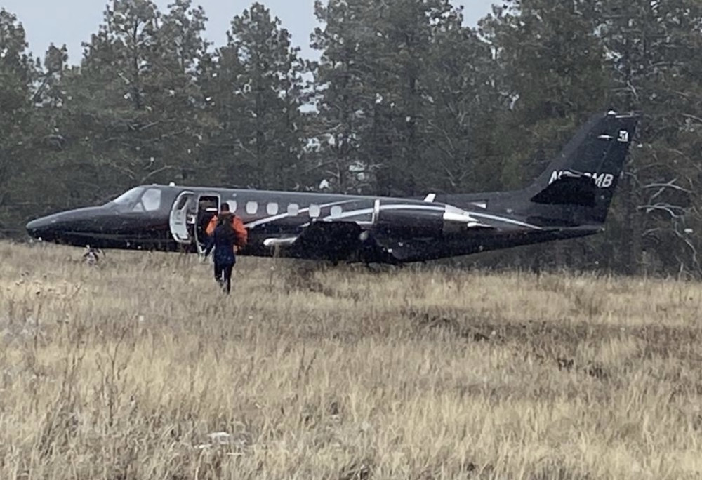 Overweight Citation V with snow-contaminated wings failed to rotate before overrun