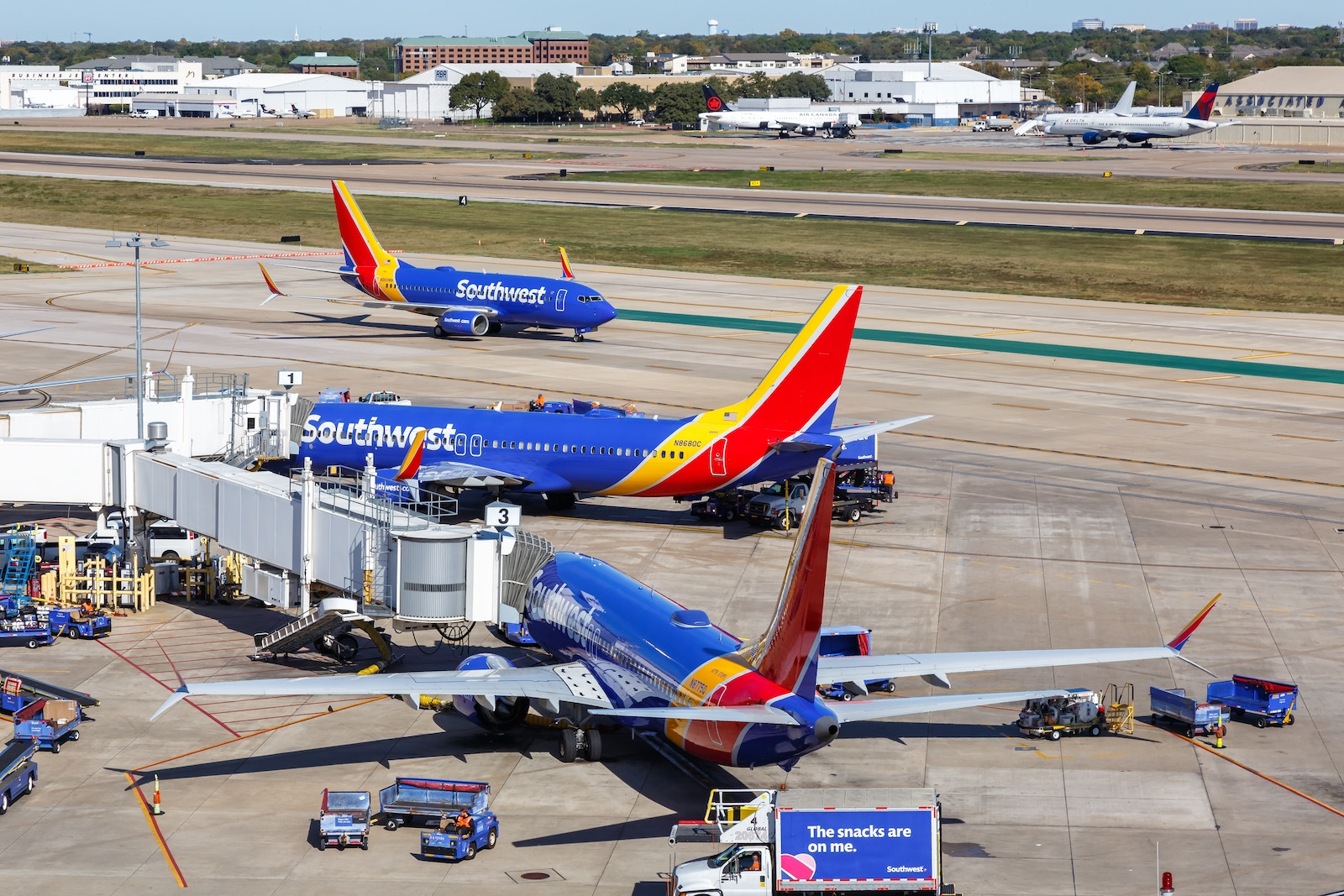 Southwest Cuts Full-Year Guidance as Fuel Prices Rise