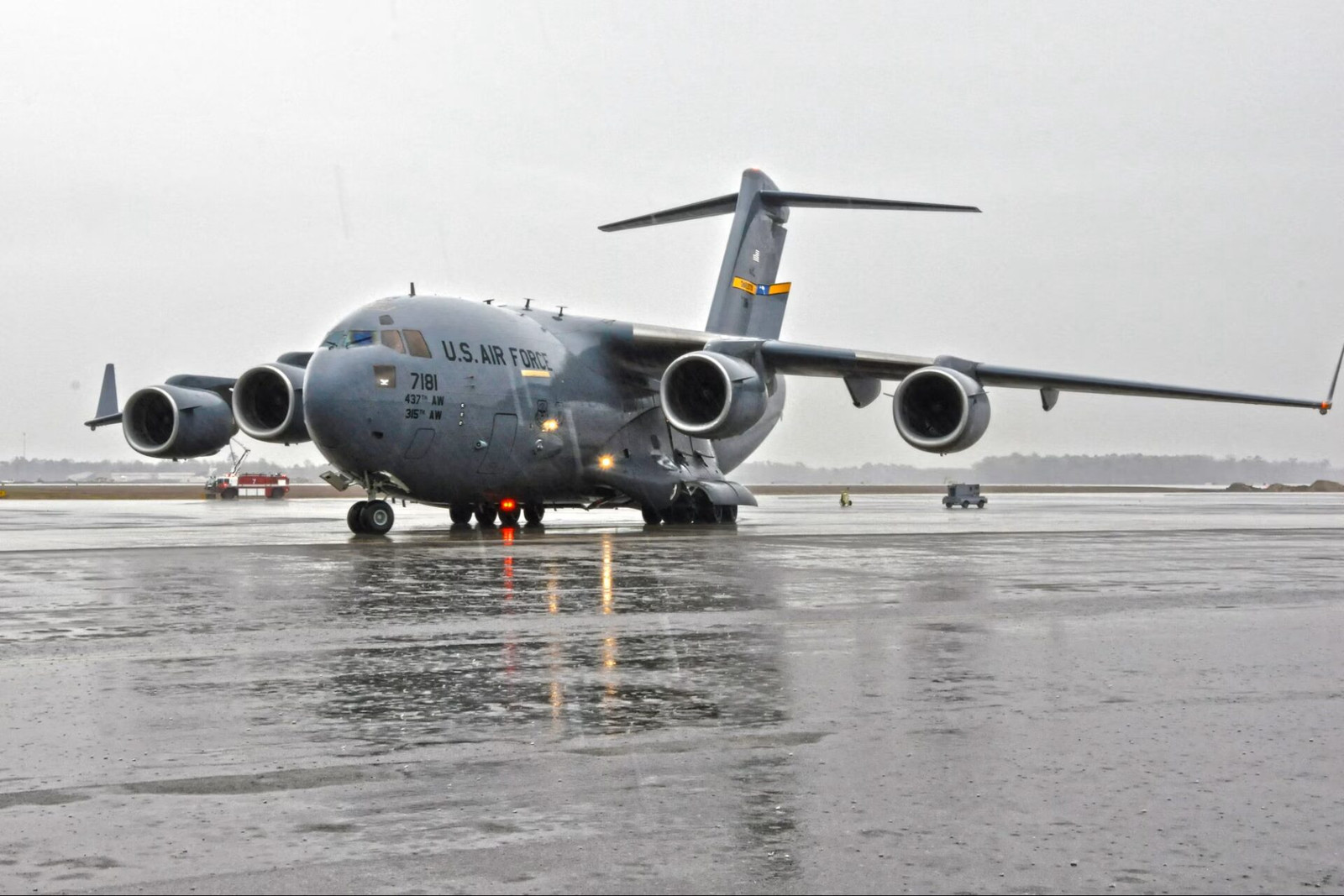 US Air Force C-17 makes rare Moscow visit, purpose unknown