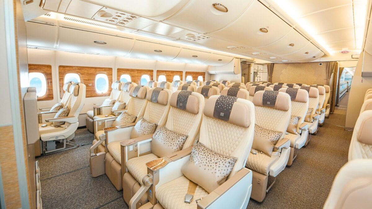 Emirates deploys A350 with new Business Class on Mauritius route from November 1