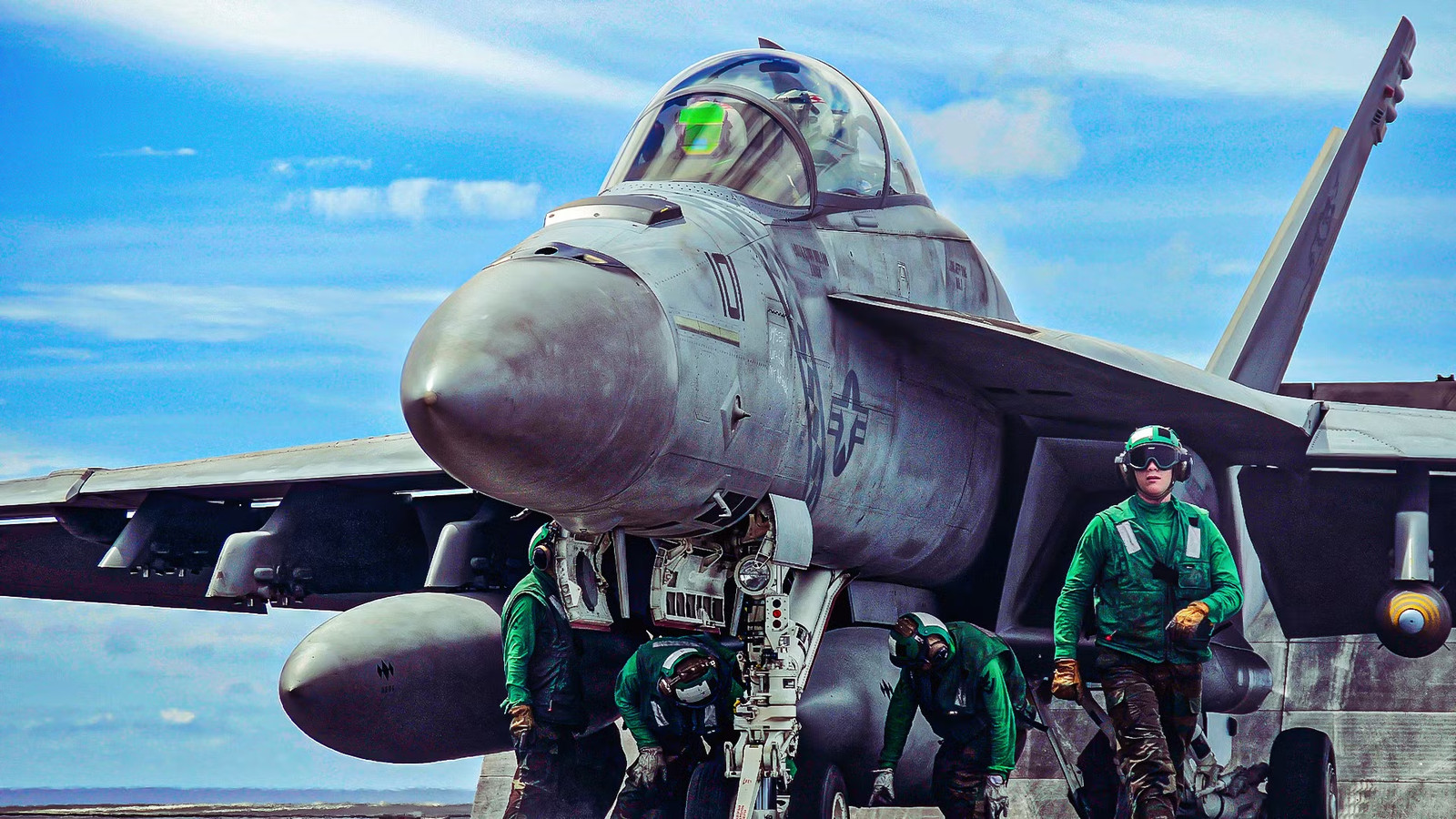How US Navy Jet Tail Codes Identify Their Carrier: 5 Facts That May Surprise You