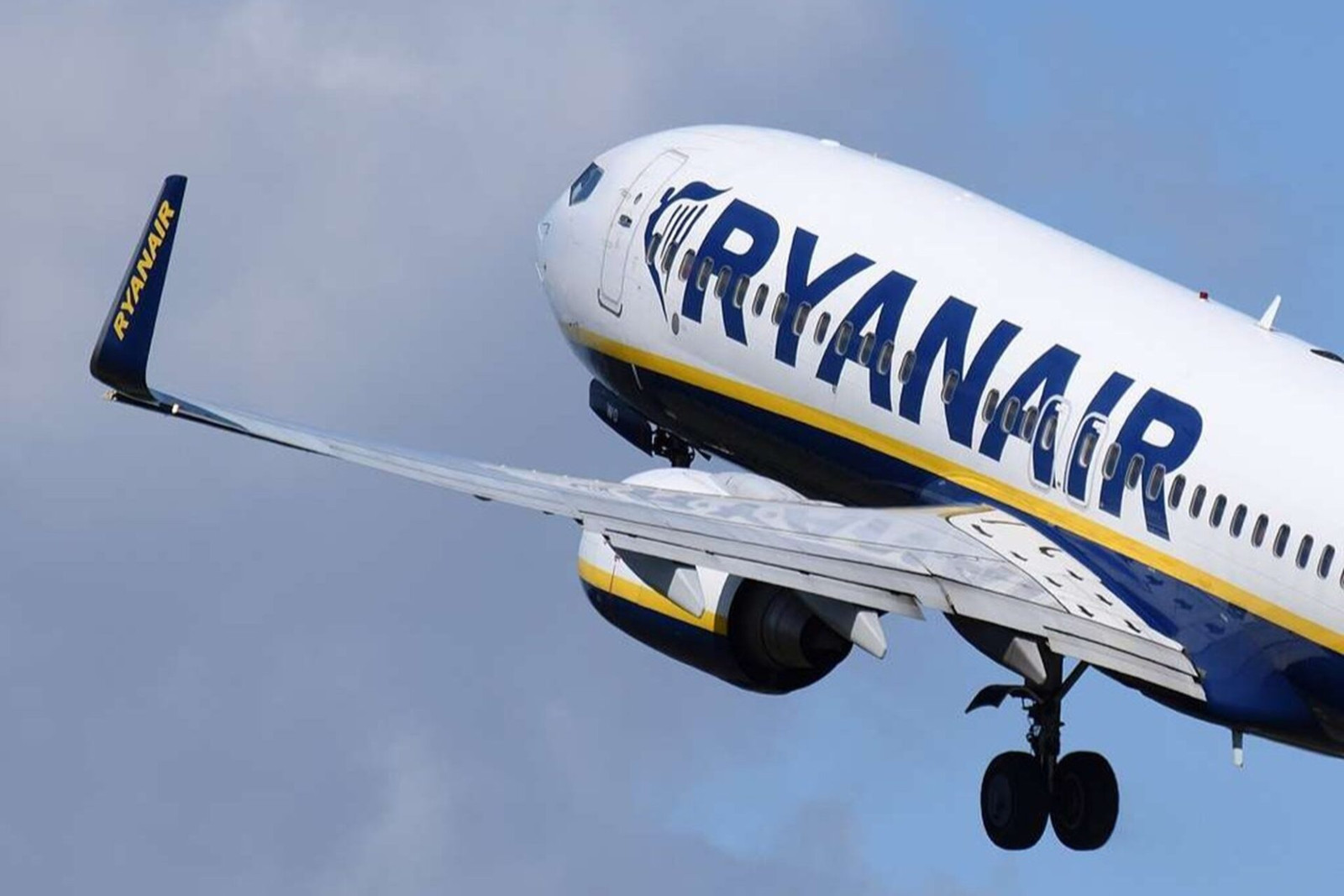 Ryanair warns some European airlines may not survive winter fuel crisis
