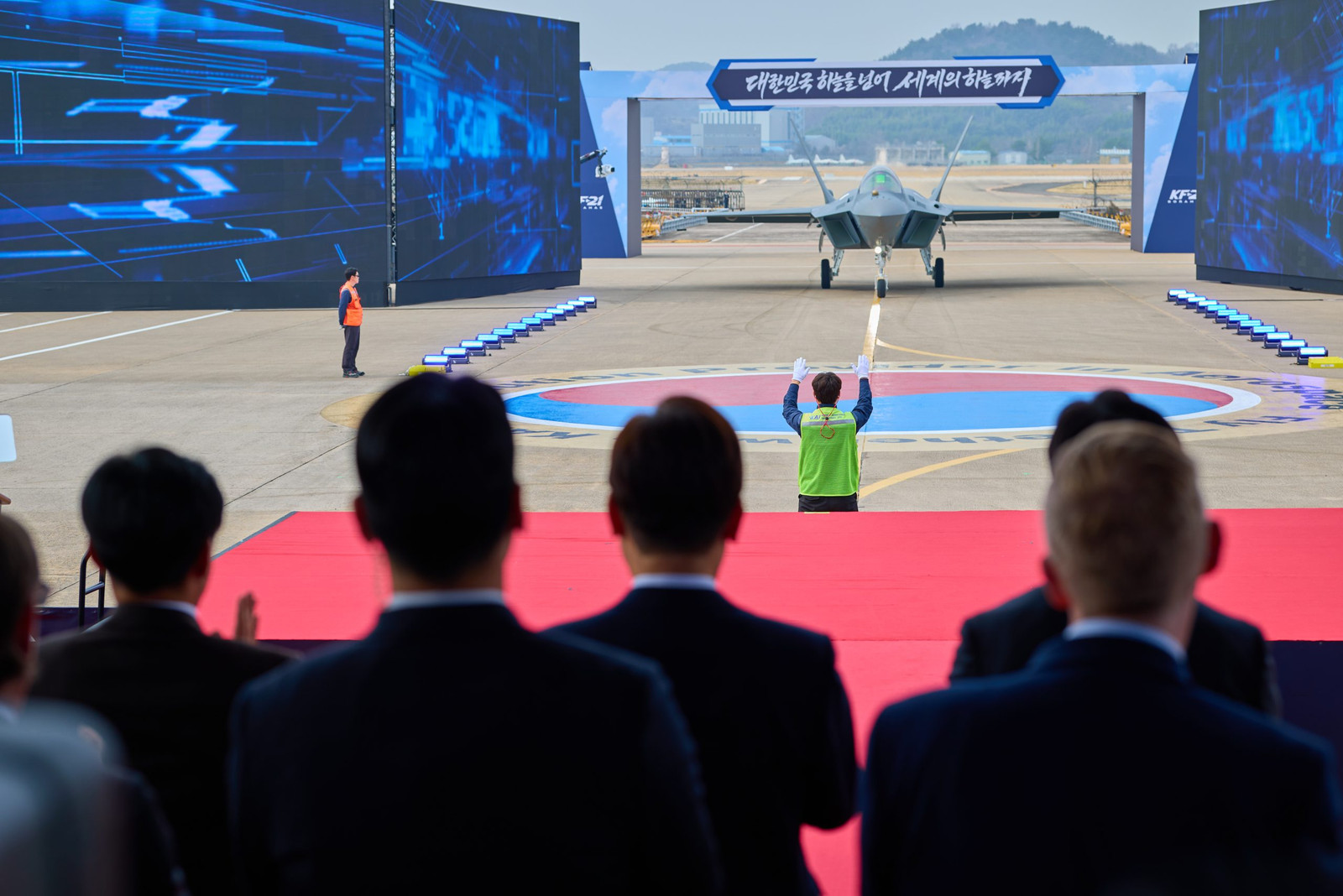 KAI eyes follow-on KF-21 order from Seoul, as Indonesia talks continue