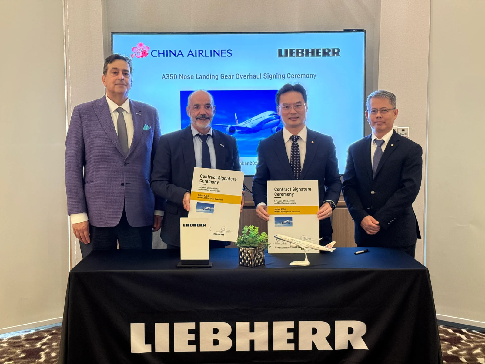 Liebherr wins China Airlines A350 landing gear contract