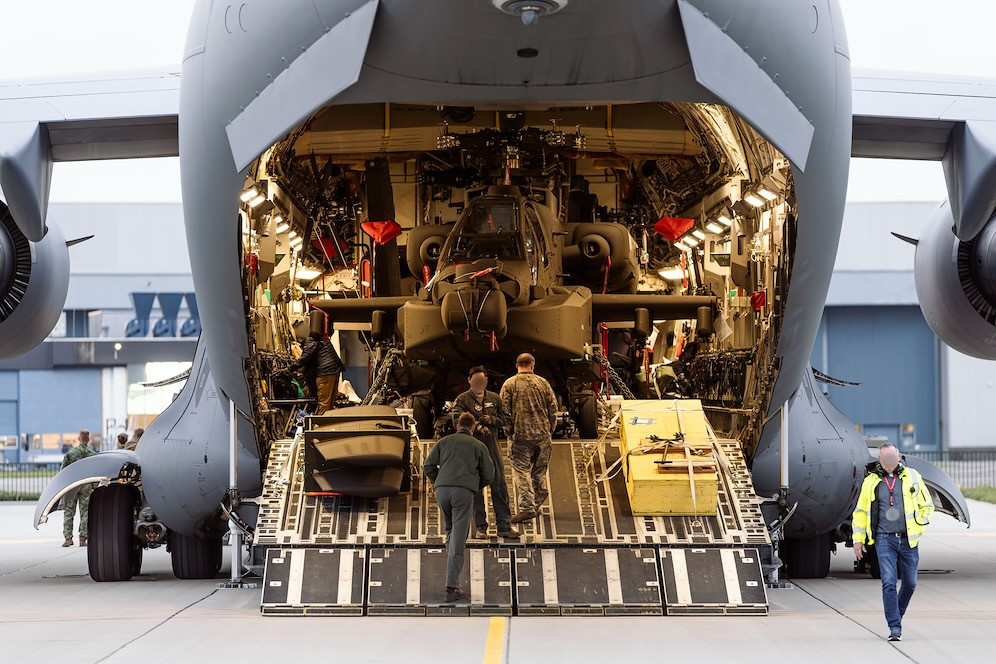 Netherlands receives its penultimate pair of upgraded AH-64E Apaches