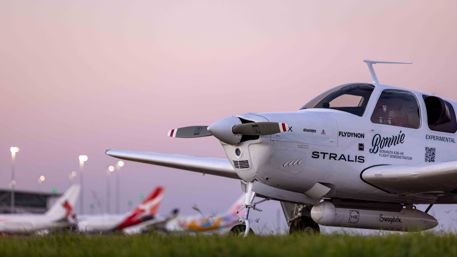 Stralis shuts up shop after taxi test citing uncertain market for hydrogen power
