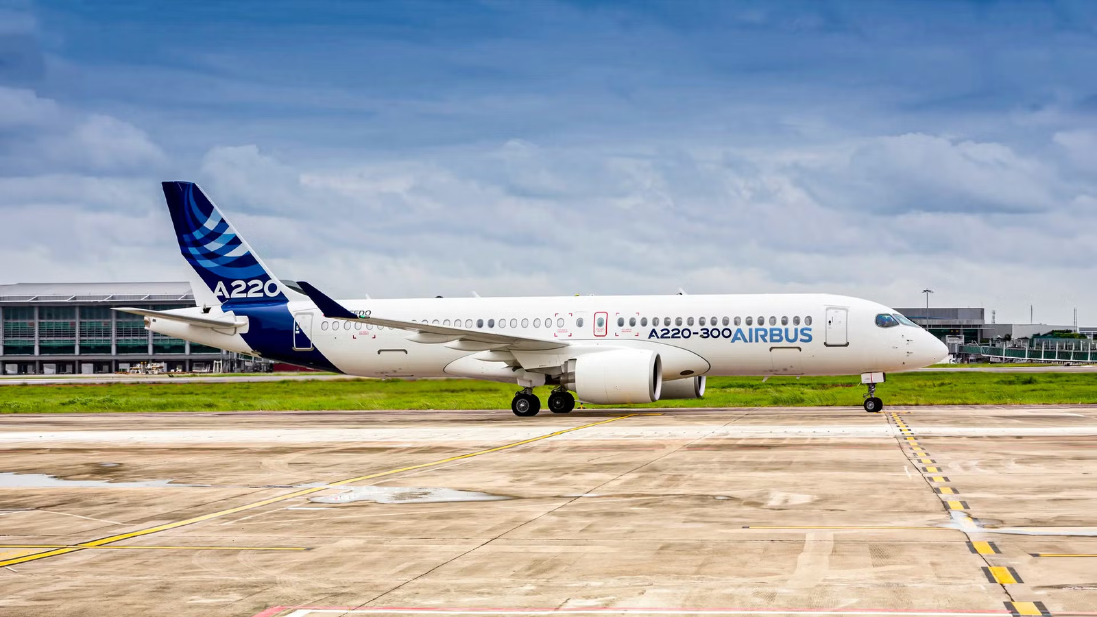 Why Airlines Keep Paying 30% More For The Airbus A220 Over Embraer's E195-E2