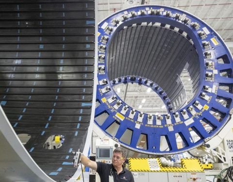Leonardo plans for aerostructures JV advance but deadline slips to year-end