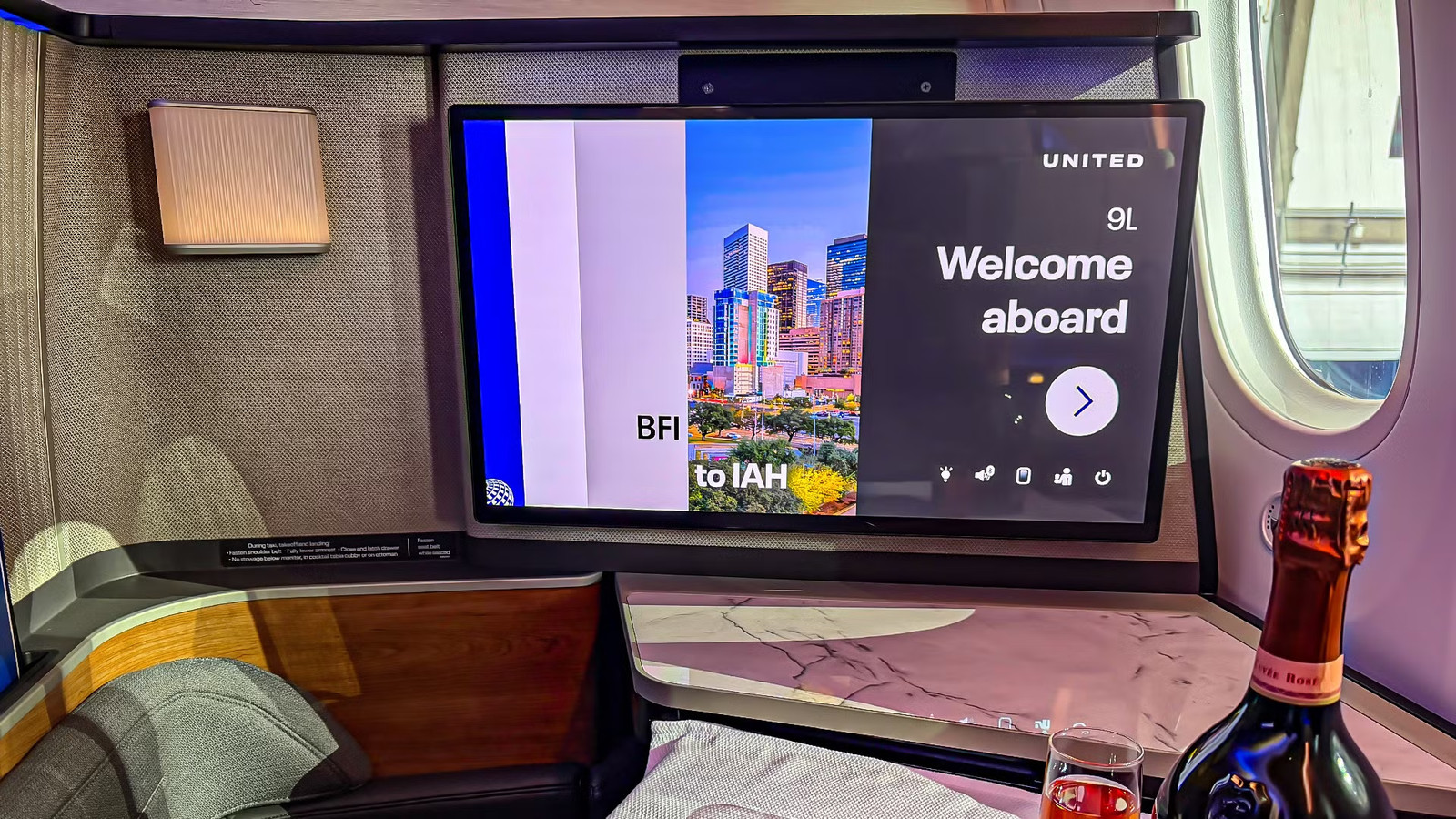 Here's What United Airlines Actually Spends Per Passenger On Its Polaris Business Class Amenities