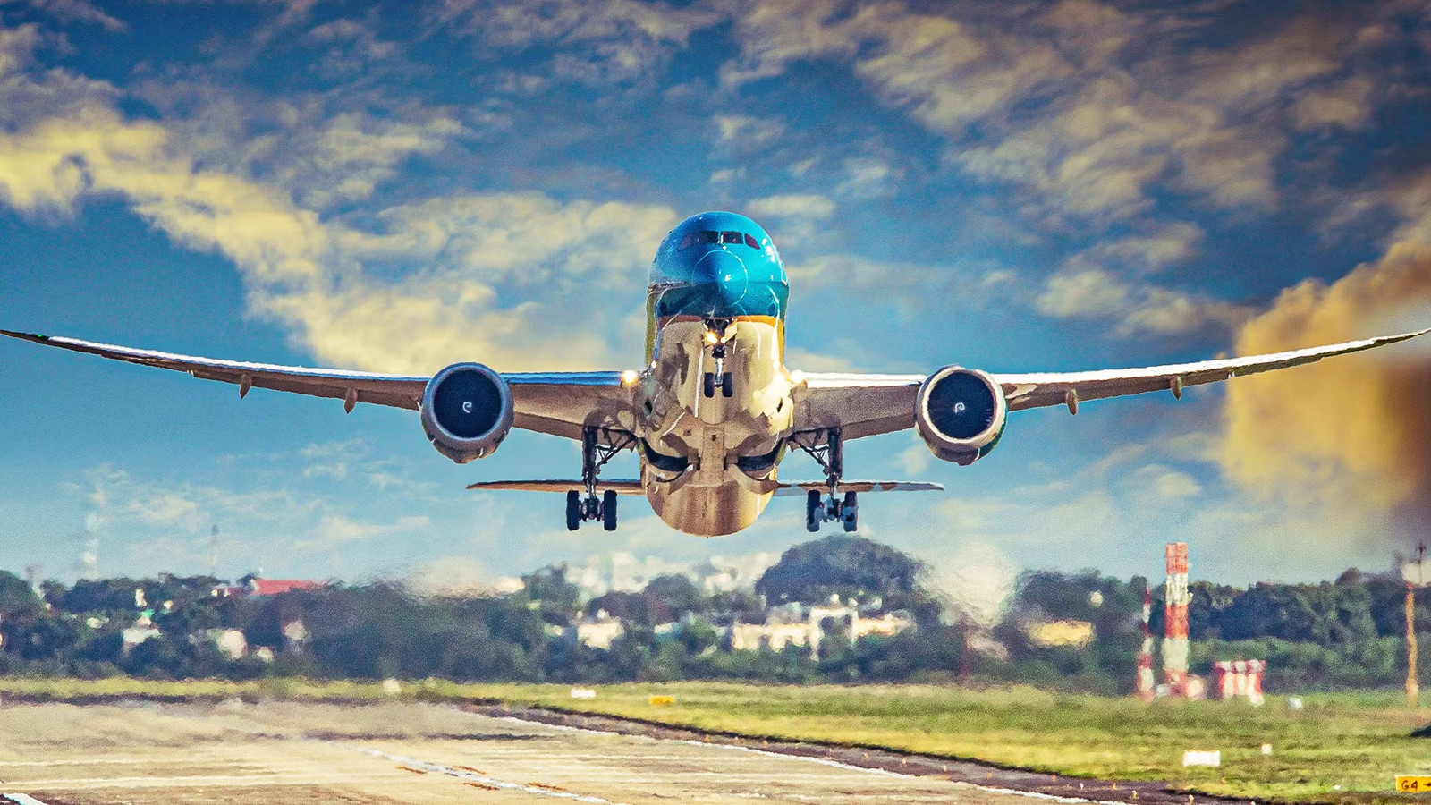 The Hidden Reason A Boeing 787 Tail Strike Takes Weeks To Fix, Not Days