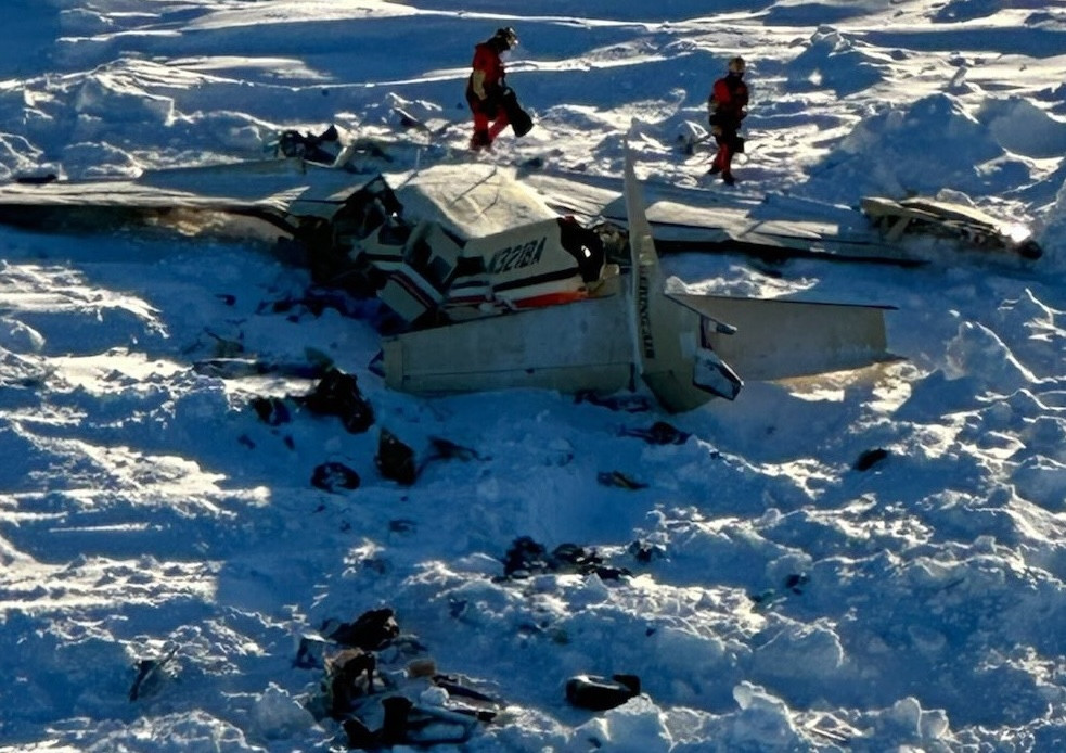 Bering Air Grand Caravan fatally stalled after pre-occupied pilot missed falling airspeed