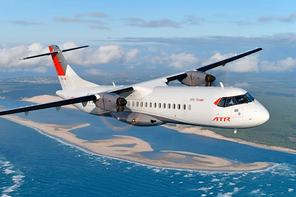 Abelo acquires six turboprops